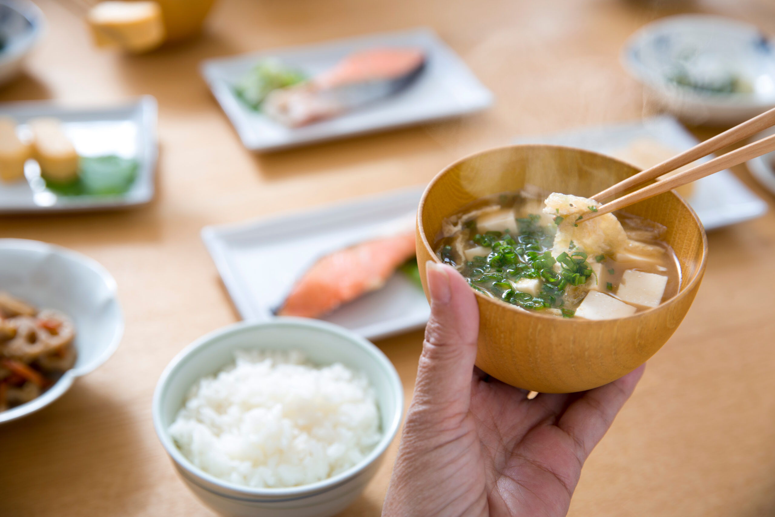 誤嚥や誤嚥性肺炎を防ぐ方法