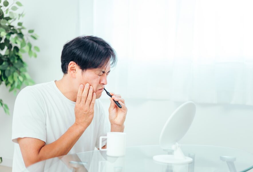 親しらずがむし歯になりやすい理由は？放置するリスクや治療方法を解説