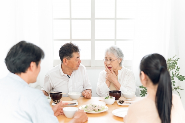 入れ歯が外れやすくなる生活習慣や使い方
