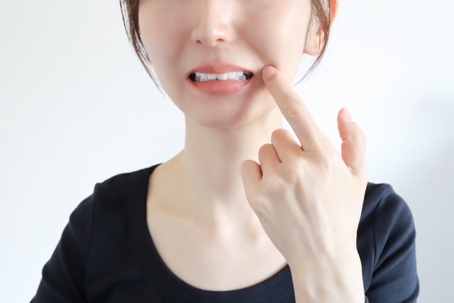 歯が茶色い原因がむし歯の場合