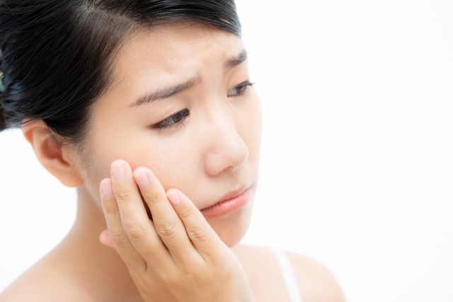更年期はドライマウスになりやすい？症状やセルフケア方法などを紹介！