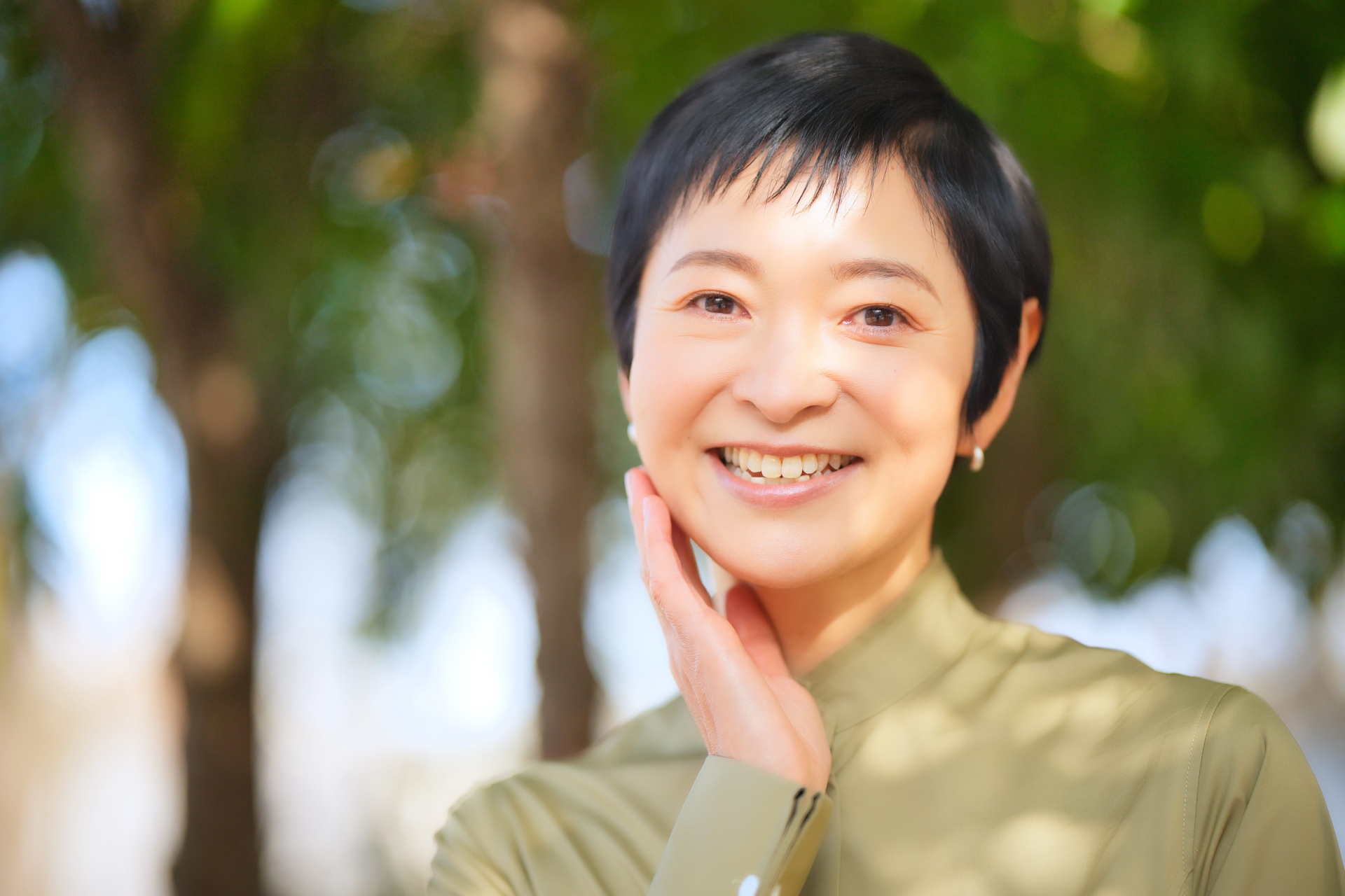 笑顔の女性