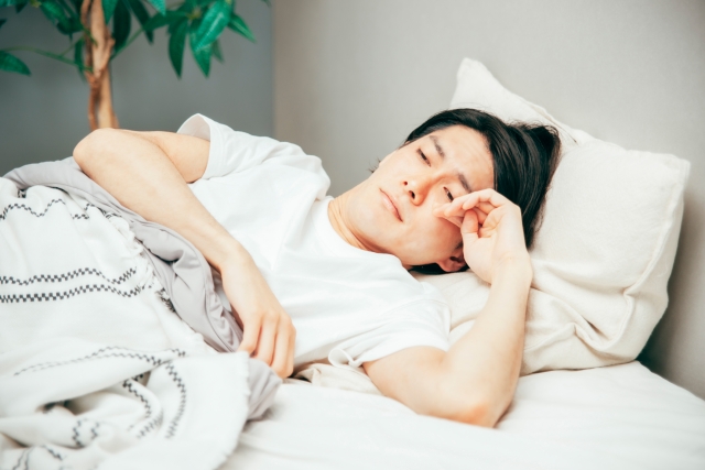 入れ歯をつけたままだと眠りにくいときの対処法